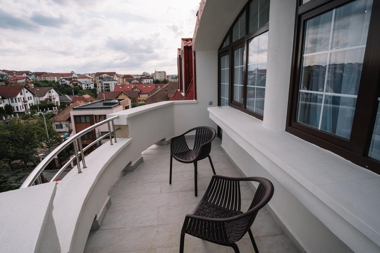 Norm Hill Hotel Cluj-Napoca Exterior foto
